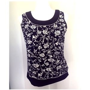 Charter Club - Paisley Top in Black White - Small